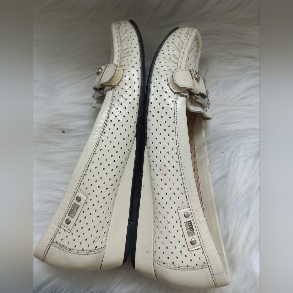 Stuart Weitzman Women's Cream Loafer with Silver Buckle - Picture 5 of 15